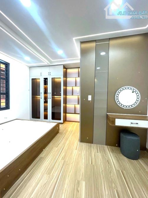 Bán nhà căn góc Đỗ Tấn Phong PN, 4 tầng, full nội thất xịn sò, mặt tiền khủng, chỉ 4.x tỷ - 2