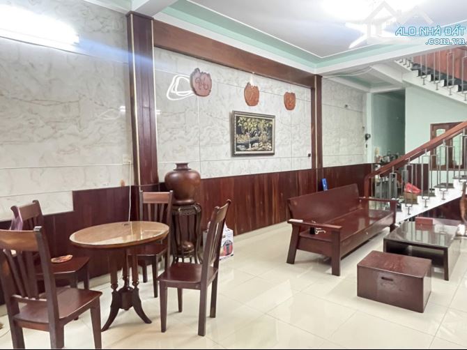 CHUYỂN NHƯỢNG NHÀ 3 MÊ NGUYÊN 94m2 N:4,1m, MẶT TIỀN KINH DOANH PHAN ĐÌNH PHÙNG, QUI NHƠN. - 2