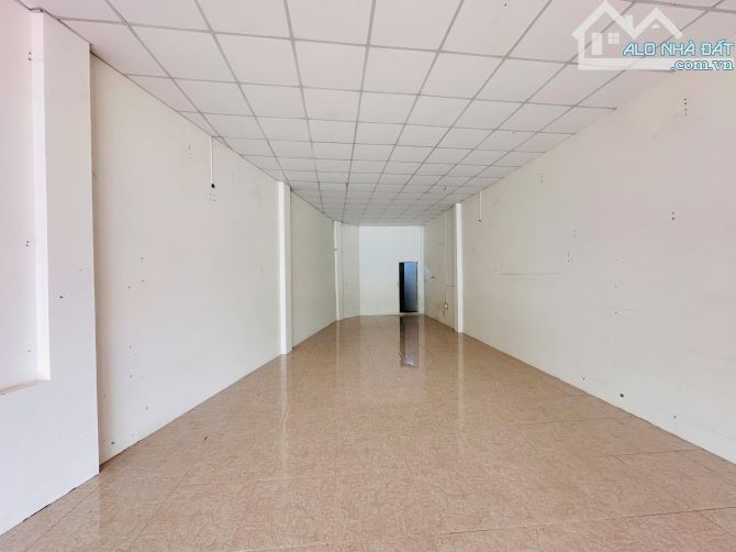 Chủ định cư nước ngoài Bán 2 Cửa Hàng MT Nguyễn Trường Tộ  dt:12x19m (201,8m2) Lagi - 2