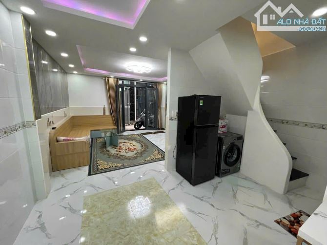 Bán nhà sổ hồng riêng Chuyên Dùng 9, Q7, DT 5 x9m, 1 lầu. Giá 3,45 tỷ - 2