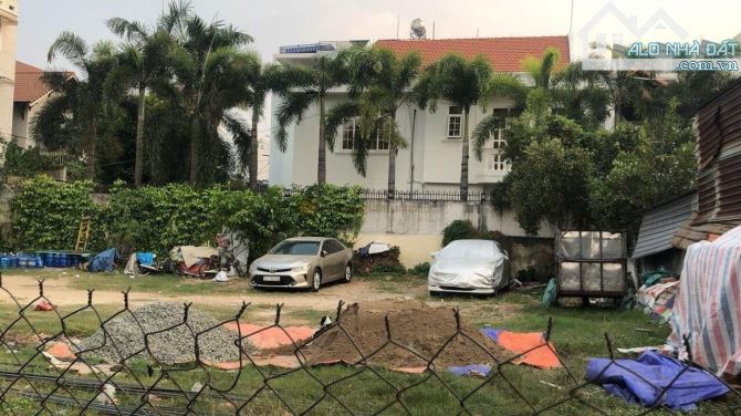 Cần bán khuôn đất góc 2 MT Thảo Điền, Q2 (20 x 25 DTCN 520 m2) giá chỉ 130tr/m2 ~ 68 tỷ TL - 2