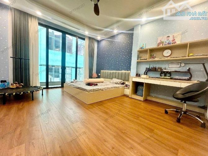BÁN NHÀ CẦU GIẤY 61m2 × 6T THANG MÁY. MẶT NGÕ - 2 Ô TÔ TRÁNH + GARA 2 Ô TÔ - 2
