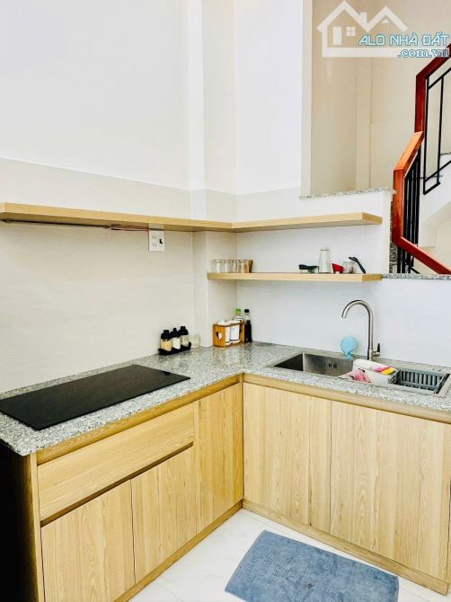 🧧🧧 BÁN NHÀ ĐẸP 3 TẦNG HẺM RỘNG NGÔ MÂY - GẦN BIỂN TRUNG TÂM QUY NHƠN. - 2
