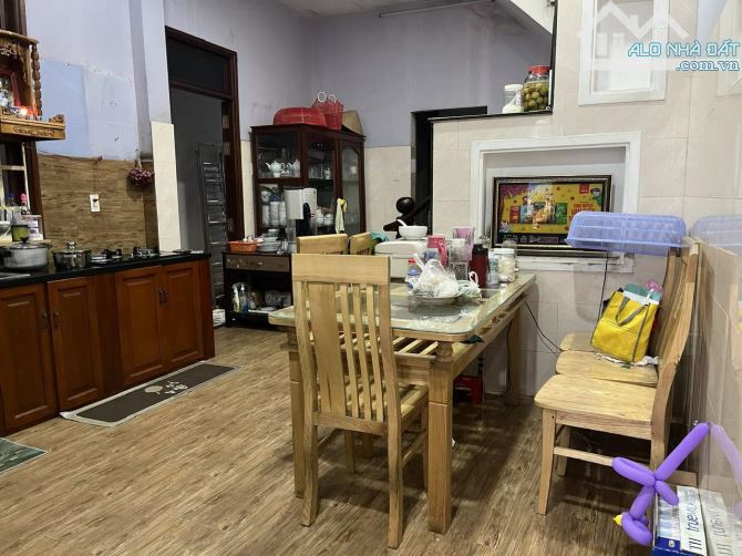MẶT TIỀN NGAY CHỢ TÂN TRỤ - 181M2 - 3 TẦNG - GIÁ NHỈNH 30 TỶ - 2