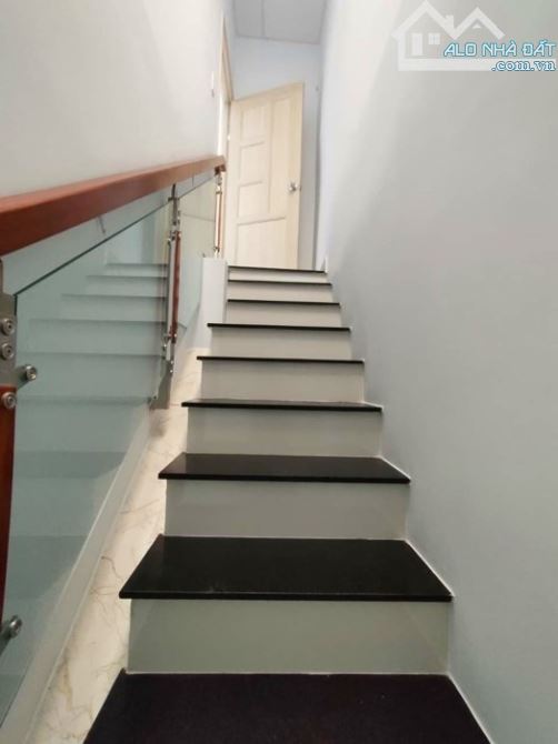 Bán nhà gần HXH Trần Bình Trọng P5 Bình Thạnh 2 tầng 25m2 nhỉnh 3 tỷ - 2