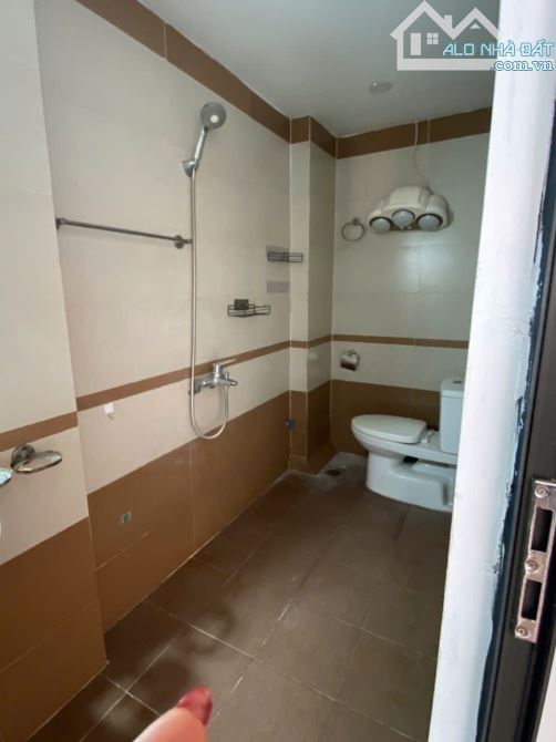 BÁN đất Xuân Đỉnh tặng nhà 3 tầng cũ, 45m2, gần ngõ ô tô, 3 bước CV Hòa Bình, Chỉ 8.3 tỷ - 2