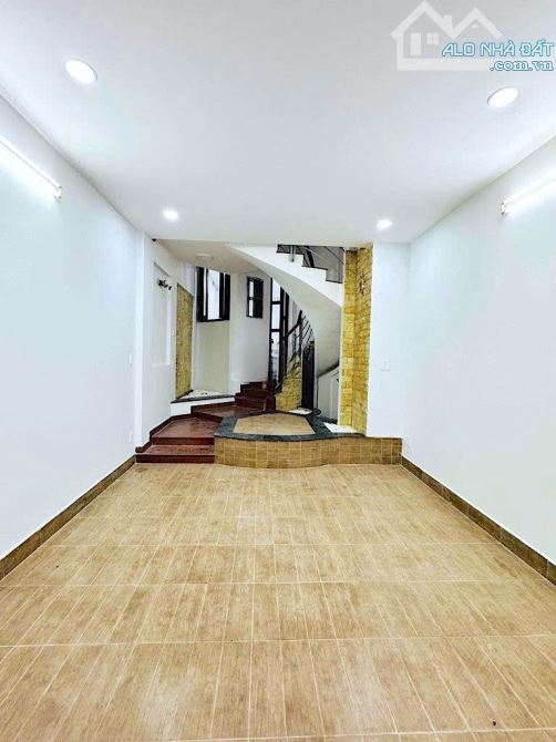 Nhà D5 4x19m Trệt.3Lầu.5P.5wc.mới sơn sữa mới.Tốt VP.KD Online - 1
