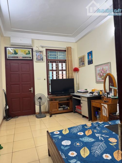 CỰC HIẾM ĐỊNH CÔNG HOÀNG MAI 50M2*5T LÔ GÓC 2 THOÁNG, GẦN ÔTÔ, GIÁ ĐẦU TƯ CHỈ 8.8 TỶ - 2