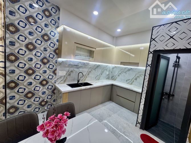 Bán nhà Huỳnh Văn Nghệ Tân Bình, full nội thất xịn sò, sổ đẹp, chỉ 4.x tỷ - 2