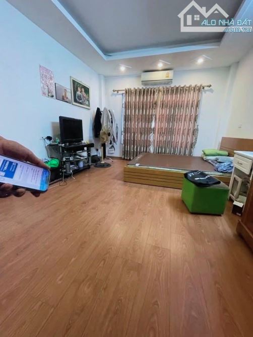 SIÊU PHẨM NHÀ PHÚ ĐÔ, DÂN XÂY KIÊN CỐ, NGÕ RỘNG, GẦN BV HỒNG NGỌC, SVĐ MỸ ĐÌNH, ĐƯỜNG ĐUA - 2