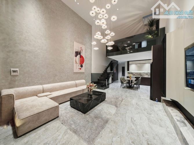Bán Nhà 2,5 Tầng Mặt Tiền Đường 7m5 Hoà Xuân Giá Tốt - 2