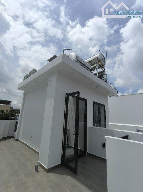 Bán Gấp Nhà Vip Linh Tây, chỉ 7.2 tỷ, Ô Tô Ngủ Trong Nhà, 50m2, 2PN - 2