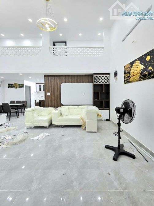 ❌❌❌ Nhà mới đẹp 100% diện tích siêu bự. Cách Huỳnh Tấn Phát chỉ có 50 m.. kế Q7 - 2