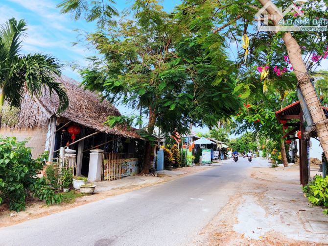 Bán Đất Ngay Bãi Biển An Bàng Hội An - Cách Biển Chỉ Vài Bước Chân - Xung Quanh Villa - 2