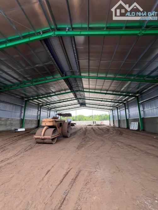 Bán nhà xưởng , xây dựng : 5.000m2, KCN Đức Hòa, Long An,PCCC tự động - 2