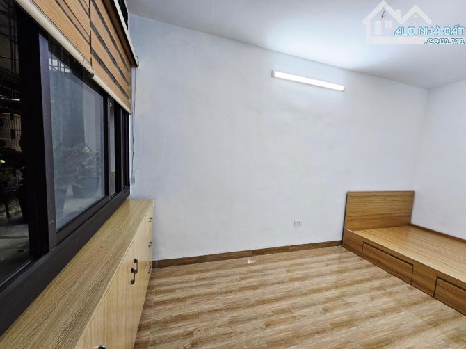 CCMN Nguyên Hồng, 73m x 7 tầng 17 phòng khép kín thang máy full nội thất dòng tiền 1,1 tỷ - 2