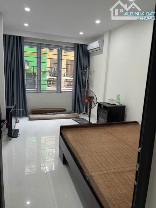 HIẾM – NHÀ ĐẸP CHÙA VUA – 47M² – 5 TẦNG – CÁCH PHỐ 50M – OTO 10M 🚗✨  📌 Thông tin nổi bật - 2