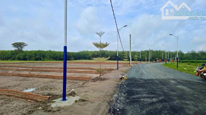 CHÍNH CHỦ CẦN BÁN LÔ ĐẤT GẦN TRƯỜNG THSC MINH THẮNG GIÁ 439TR/250M2 - 2