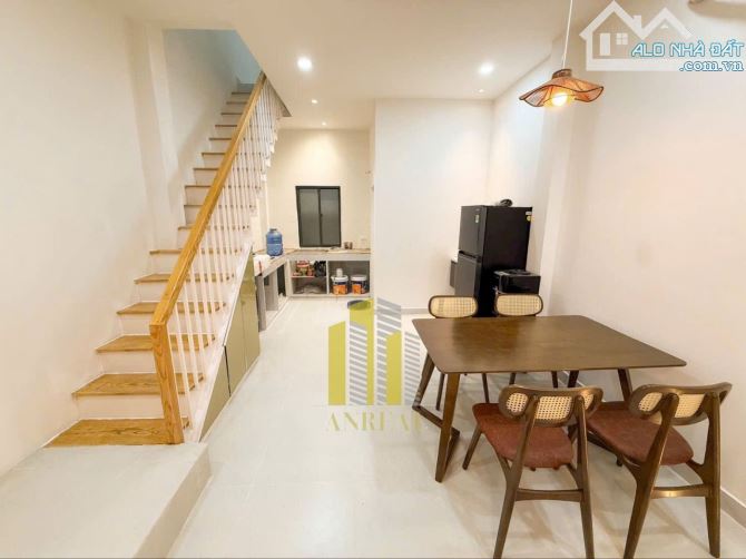 Nhà Hiện Đại Full Nội Thất Mới 2PN Gần Vòng Xoay Trần Não Giá 16 Triệu - 2