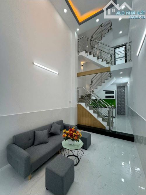 🏡 NHÀ 1 TRỆT 2 LẦU + LỬNG – GIÁ CHỈ 3 TỶ 9 - sổ hồng riêng - 2