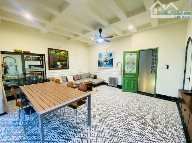 BÁN GẤP NHÀ MẶT NGÕ PL PHỐ LÊ ĐỨC THỌ.DT:190M2,MT:20M.NGÕ RỘNG 9M,CÓ VỈA HÈ,VIEW  VƯỜN HOA - 2