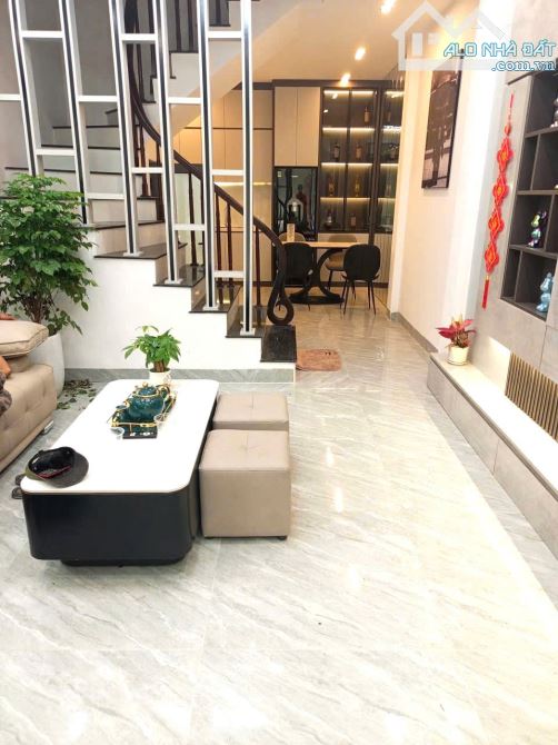 Nhà mới Xuân Thủy-Cực gần oto-5 tạ đỗ cửa-Vài bước chân ra phố-Mặt ngõ kinh doanh-Sổ CC - 2