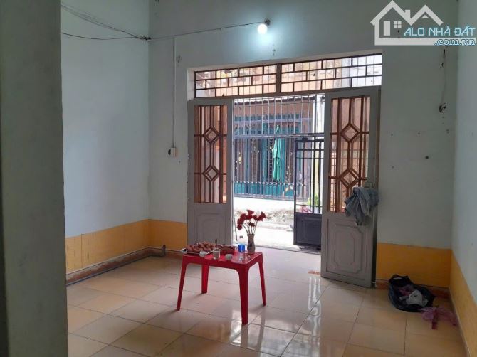 Chủ kẹt tiền bán gấp nhà Hiệp thành gần vòng xoay chỉ 1ti790 - 2