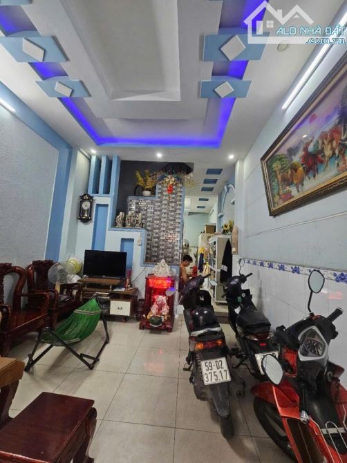 🆘CẦN TIỀN- CHỦ GIẢM CHÀO 200TR 👉CÒN NHỈNH 5TỶ- NHÀ 3 TẦNG- NGUYỄN THỊ TÚ,BÌNH TÂN. - 2