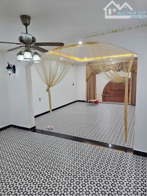 CĂN MẶT TIỀN ĐƯỜNG SỐ, QUẬN 8_KINH DOANH ĐỈNH, NHÀ ĐẸP SANG CHỈ 11.5TỶ - 2