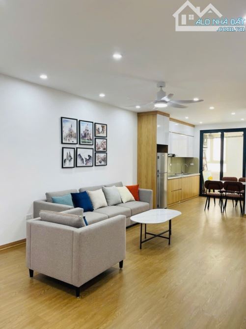 Bán căn hộ tầng trung, dt95m, toà Big Tower, Phạm Hùng, full nội thất - 2