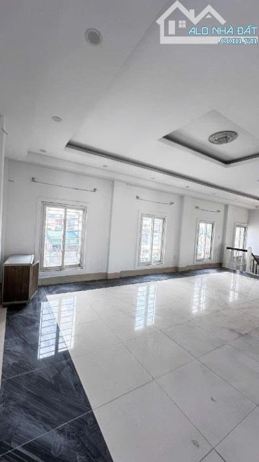 🔥 GIẢM GIÁ 200 TRIỆU – CHỈ CÒN 5.7 TỶ – NHÀ DÂN XÂY Ở SƯỚNG – Ô TÔ ĐỖ CỬA – THANH AM, LON - 2