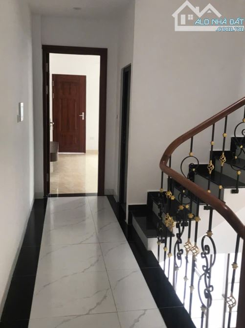 Cần Bán Nhà Mới Xây - Thang Máy chờ - 45m2 - 3.5 tầng - Thượng ĐÌnh - Thường Tín 5.85 Tỷ - 2
