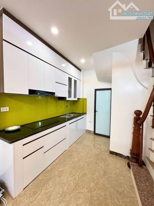 Bán nhà 36 Dịch Vọng Hậu, nhà mới đẹp 5 tầng - 2