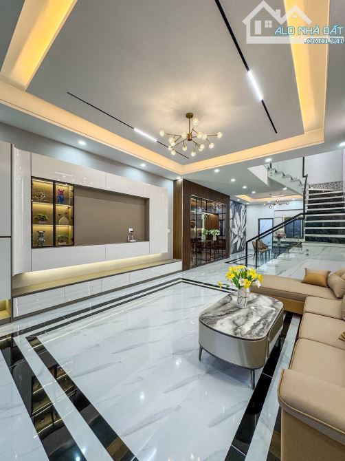 Nhà 2 lầu mới full nội thất đường D15 Hồng Loan giá 5 tỷ 800tr (Thương lượng) - 2