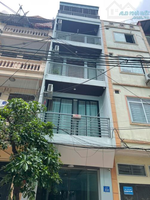 Bán nhà Phố Trần Quốc Hoàn, Cầu Giấy, phân lô, 52m 6t, gần HV Báo chí, ở yên tĩnh, 17.8 tỷ - 2