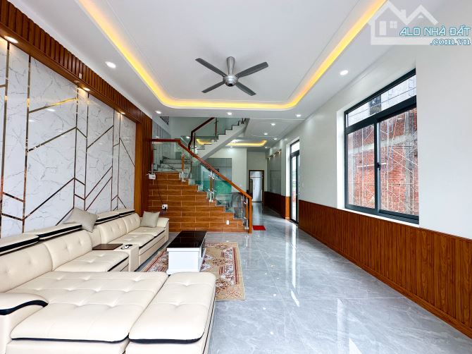CHỦ GỞI BÁN NHÀ 1 TRỆT 1 LẦU (GÓC 2 MẶT TIỀN) HOÀN CÔNG THUỘC P. TÂN HẠNH. GIÁ CHỈ 3,7 TỶ - 2