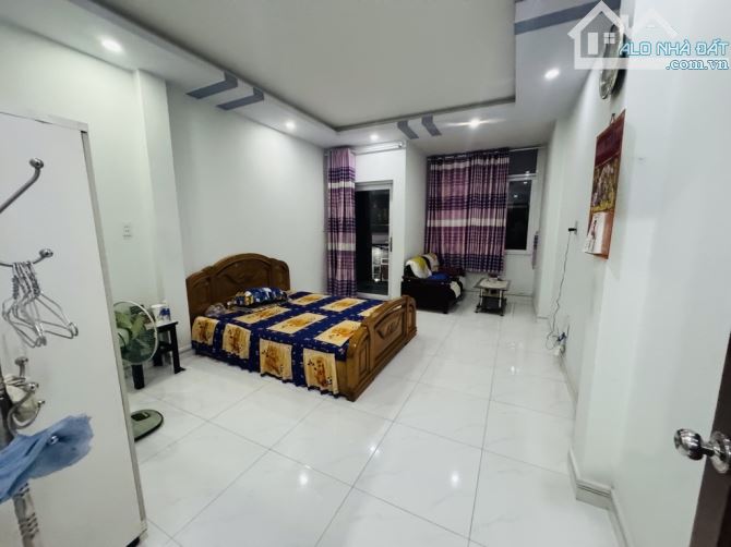 NHÀ KHU KINH DƯƠNG VƯƠNG - 5 TẦNG - HẺM 6M THÔNG - 4X18.5) - GIÁ 4,5 TỶ - 2