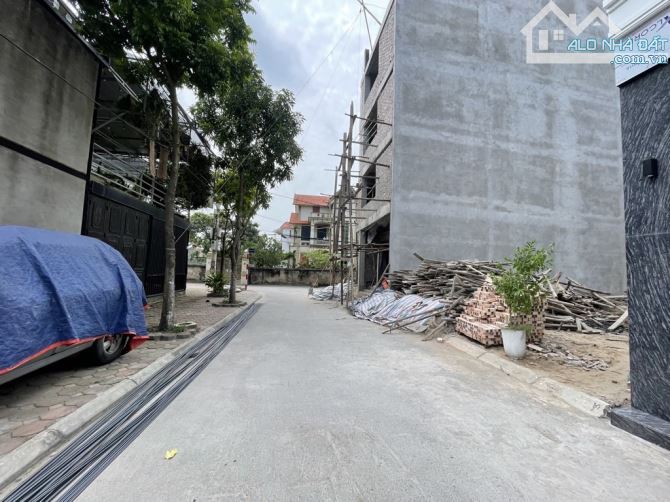 Bán 40m2 Bát Khối - Đông Dư, đường ô tô tránh, vỉa hè, gần hồ điều hoà - 2