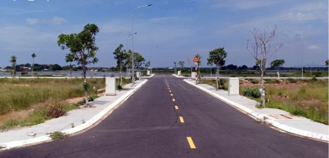 Bán lô đất ngay cổng KCN VSIP- Kinh doanh 12 triệu/tháng - 2