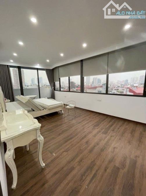 Tòa nhà Nguyên Hồng, Đống Đa, 65m2*10 Tầng, Mặt Tiền 5.3m, ôtô tránh, thông sàn thang máy - 2