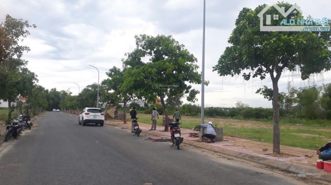 Bán đất mặt tiền đường Lê Hồng Phong nối dài trục 13,5m, khu Lâm Sa - Tu Lễ - Tp.Hội An - 2