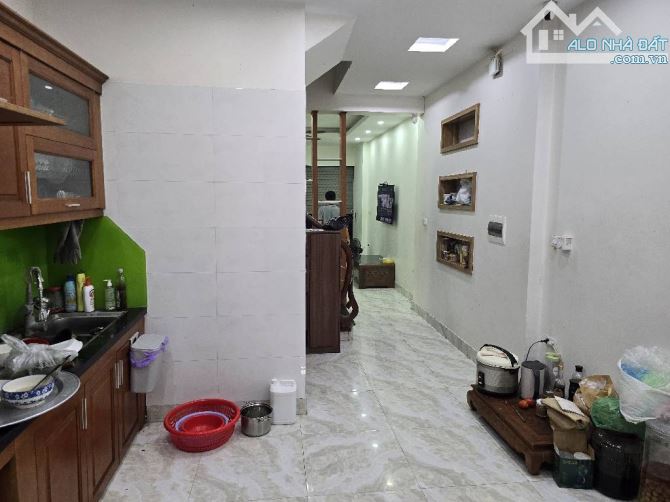 Nhà Cực Đẹp, Phố Lê Hồng Phong, cạnh chợ Hà Đông, 80m 4 tầng 5 ngủ, Giá nhỉnh 11 tỷ(có TL) - 2