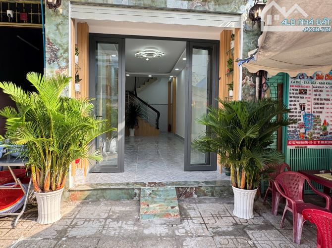 BÁN NHÀ MẶT TIỀN PHAN VĂN TRỊ QUÂN 5 NHÀ 5 LẦU - 2