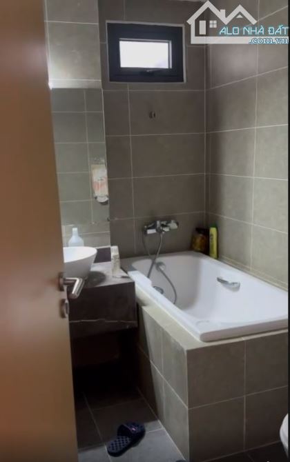 Bán căn chung cư 3PN 115.8m2, tầng trung, 2 lot ô tô, Tòa FLC, nhỉnh 10.4 tỷ - 2