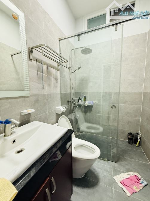 NHÀ TRUNG TÂM TÂN PHÚ – GẦN CHỢ TÂN HƯƠNG – GÒ DẦU – 65m2 (4.4m ❌ 15m) - 3 TẦNG CHỈ 7.2 TỶ - 2