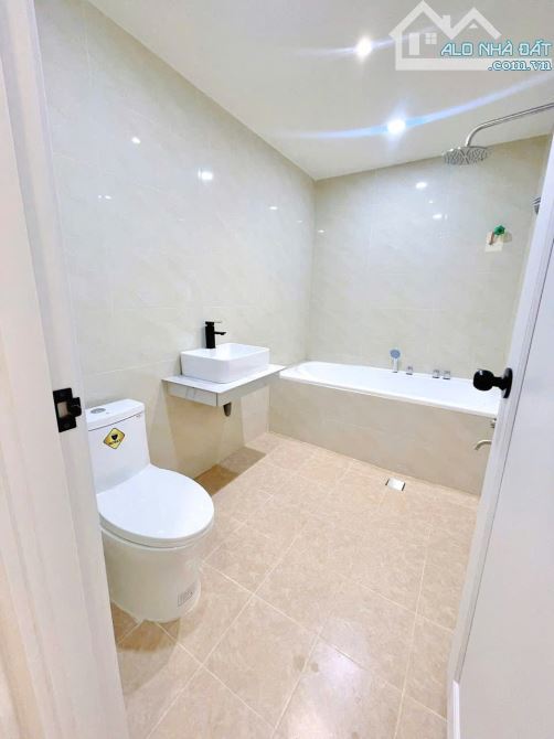 💥Nhà Mê,TC 4*15m nở hậu 4,2,hẻm Trần Hưng Đạo Ngay Trung Tâm Phố - 2