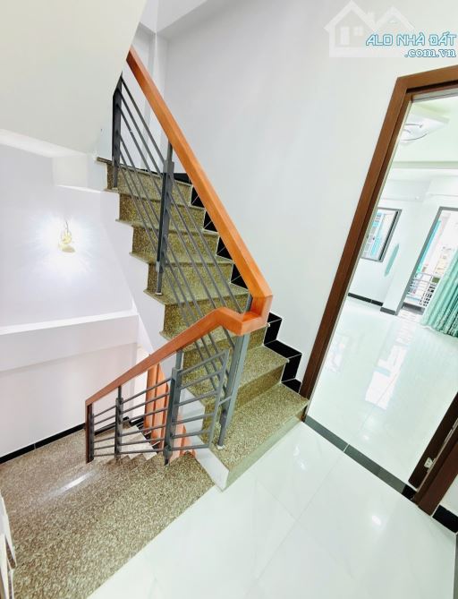 Nhà mới đẹp Cao Xuân Dục, P.12, Q.8, DT: 3.6 X 11m, hai lầu, giá 4 tỷ 98. - 2