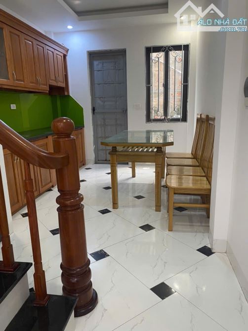 Bán nhà Thôn Cầu _ Cự Khê_ Bình Minh mới 30m, 4.5 tầng, 4.29 tỷ - 2