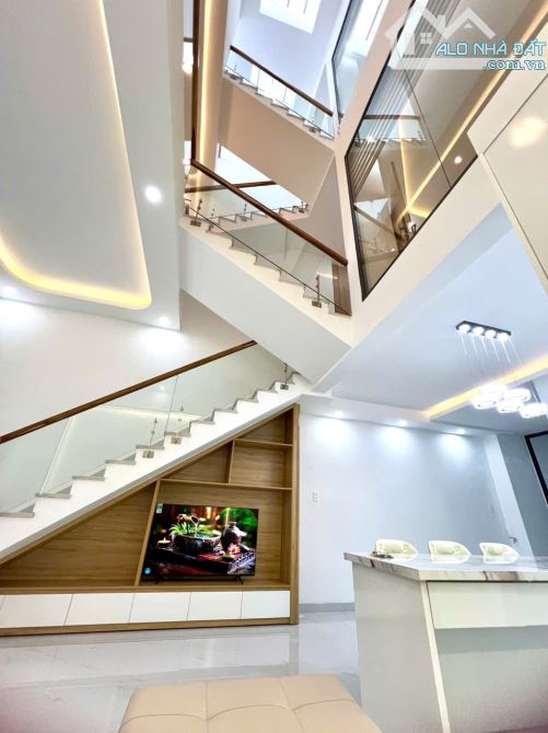 💥Nhà 2 Mê Lệch Tầng,Mới,5*15,7m, nở hậu 5,3m,hẻm Đinh Tiên Hoàng,Đường Thăng Long thông X - 2
