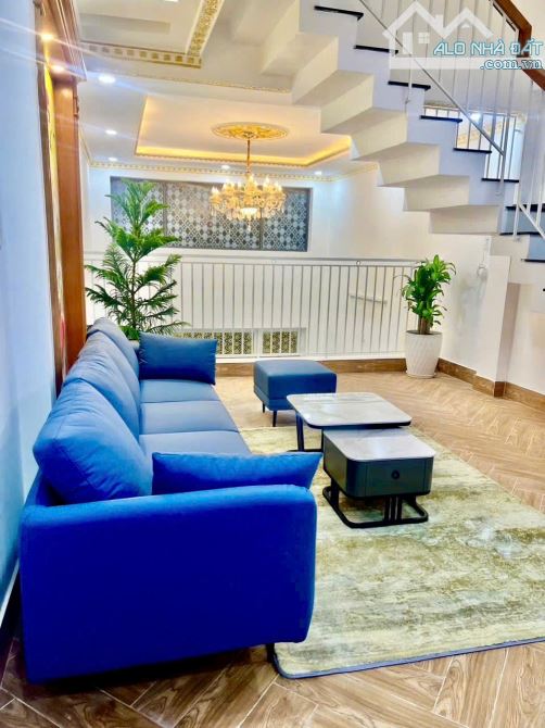 BÁN NHÀ ĐẸP 3,5 TẦNG SHR HIỆP THÀNH Q12 HẺM XE HƠI 7 MÉT GIÁ CHỈ 4,98 TỶ - 2